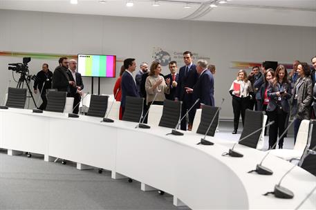 30/11/2019. Sánchez visita el pabellón central de IFEMA que acogerá la Cumbre del Clima. El presidente del Gobierno en funciones, Pedro Sánc...